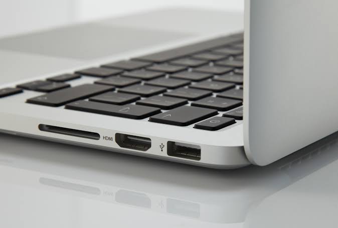 New MacBook Pro might return the memory card slot
