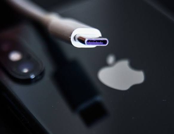 Apple USB C ports will be supported from AirPods and Mac in 2024